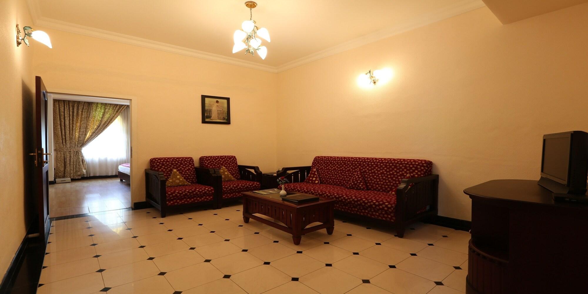 Fort Munnar Chinnakanal Bagian luar foto